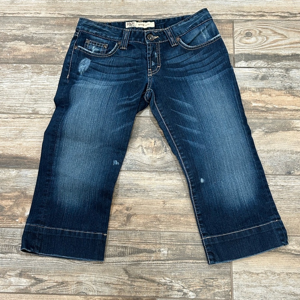 BKE Women’s Star Stretch Size 28 Style BKL397 Crop Denim Jeans  Distressed